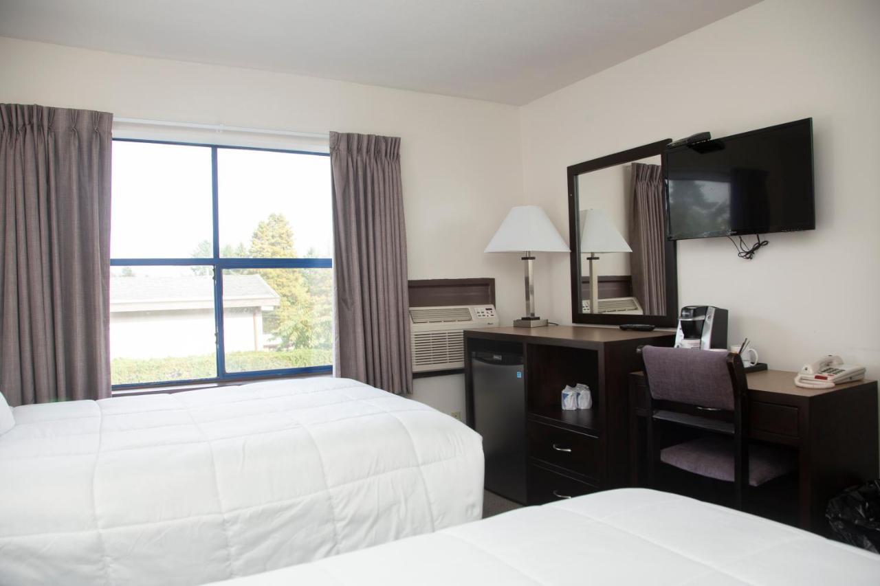 Happy Day Inn Burnaby Extérieur photo